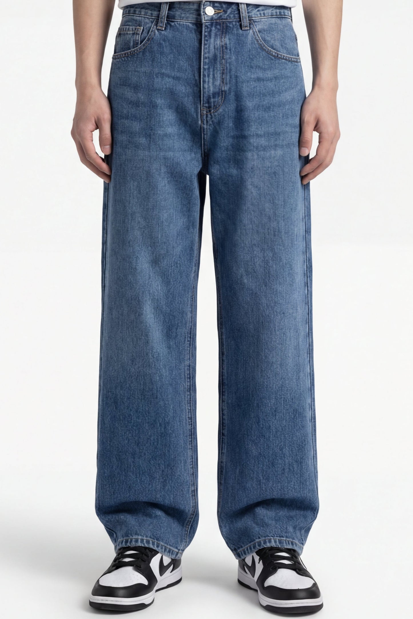 Essential Loose Jeans