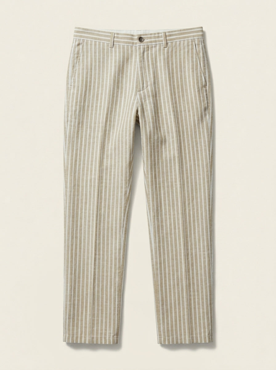 Pantalón Cadaqués VÉLDE en caqui, detalle de bolsillos y trabillas