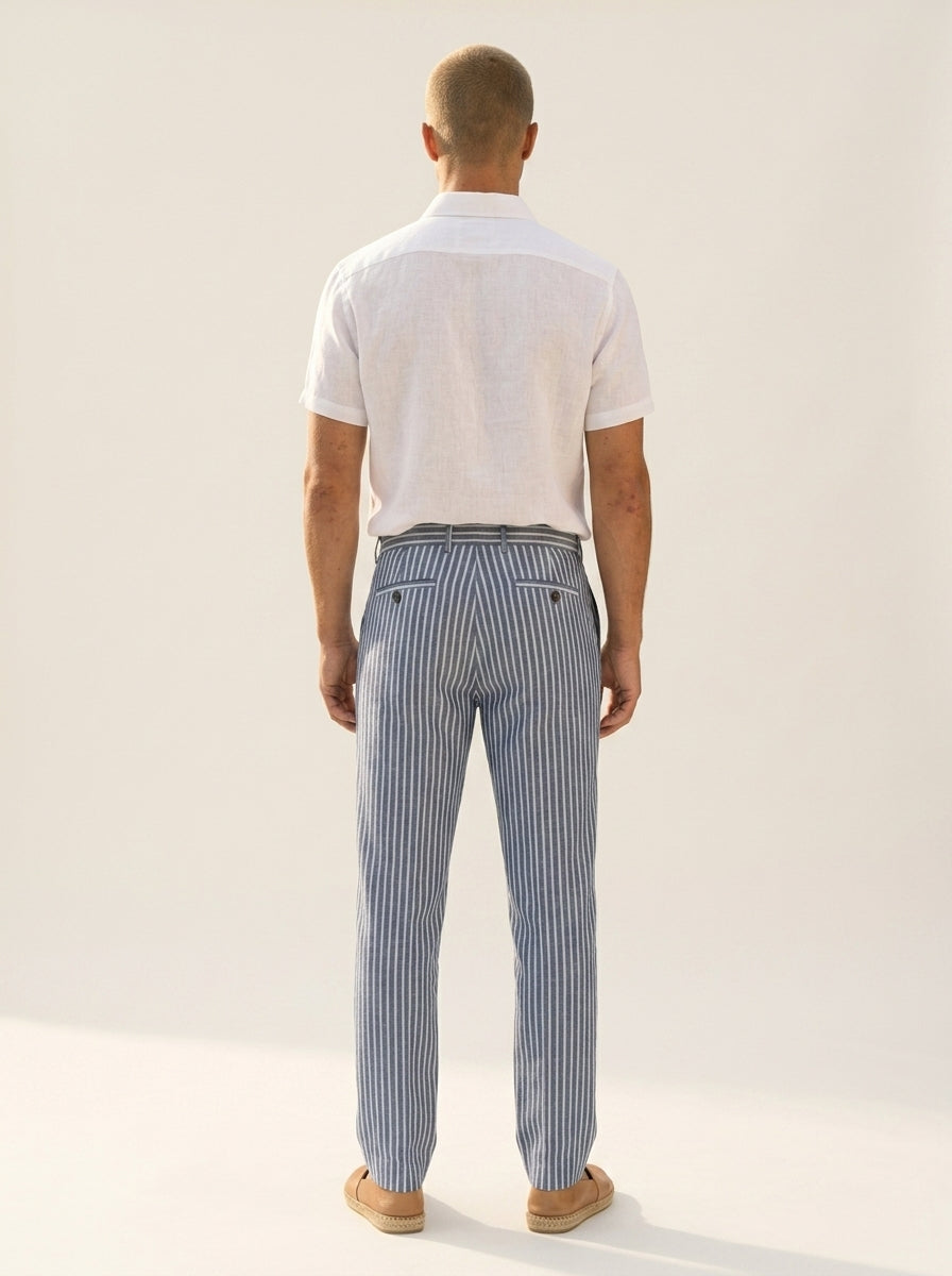 Pantalón Cadaqués VÉLDE en azul, look mediterráneo de estilo old money